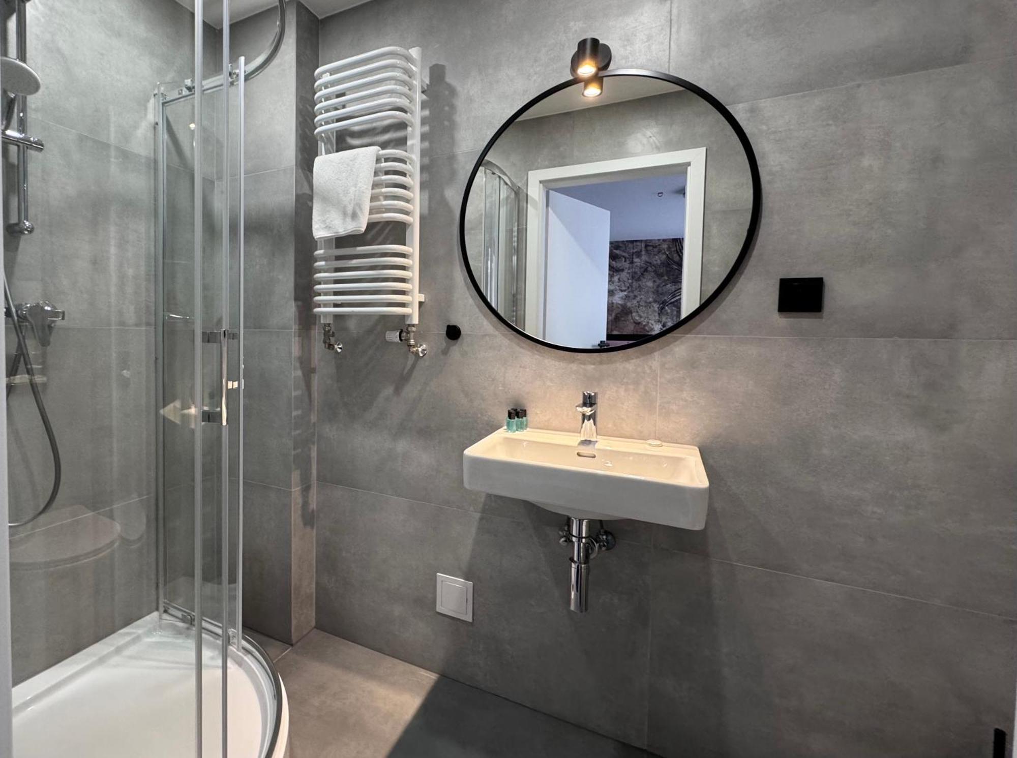 Cube House Aparthotel كراكوفيا المظهر الخارجي الصورة